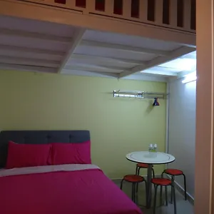 https://famosa-2-stay.hotelsinmalacca.net